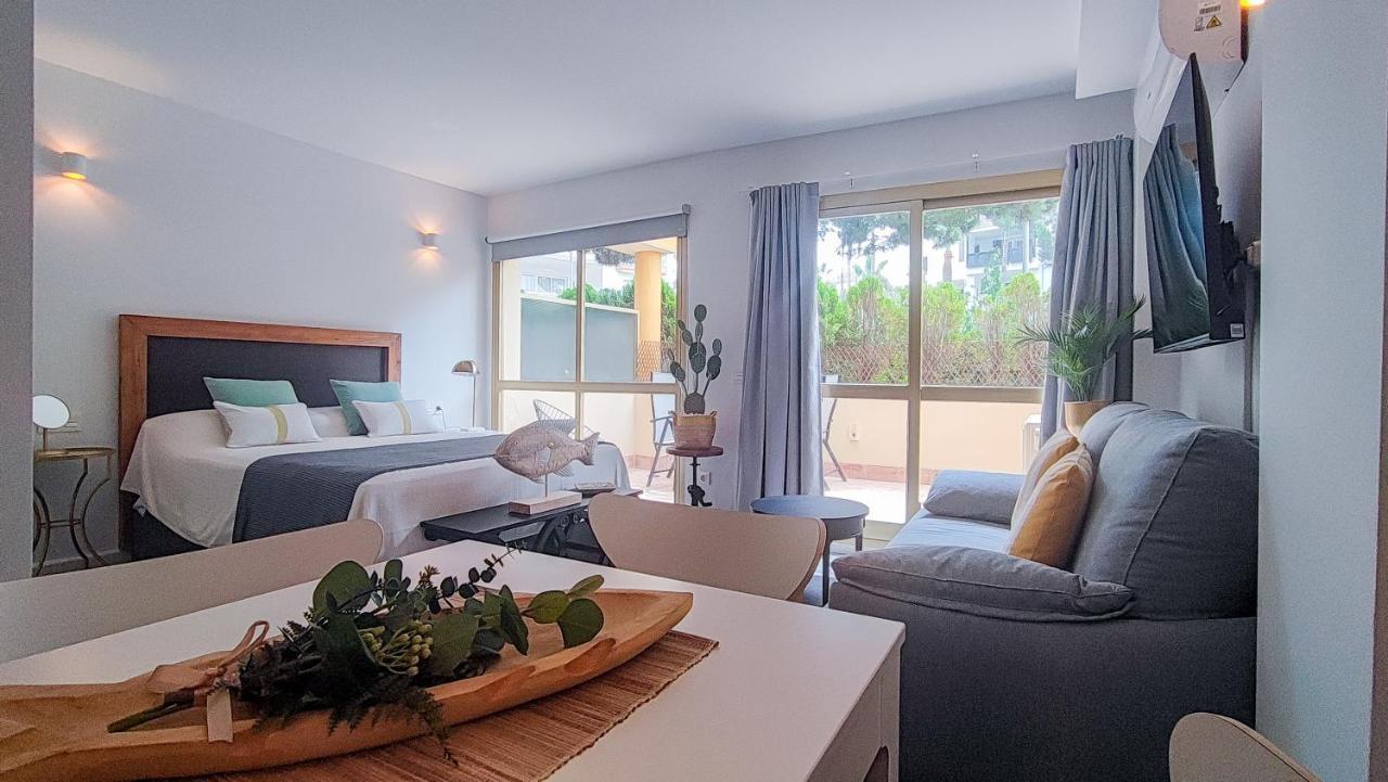 Oleholidays 402 Romana Playa Junto Al Mar Marbella Buitenkant foto